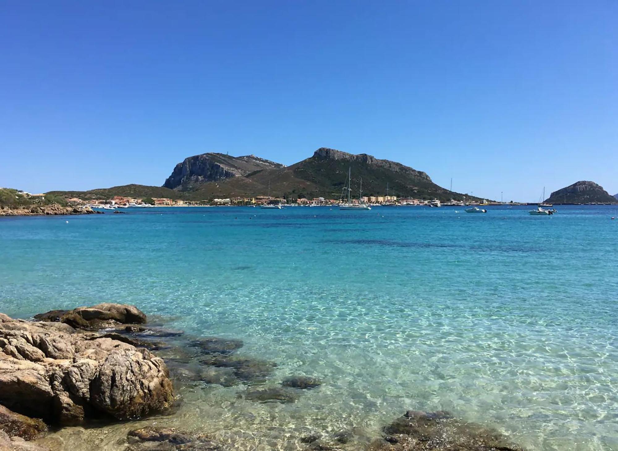 Tramontana Vista Mare 300M Dalla Spiaggia Golfo Aranci Exterior foto